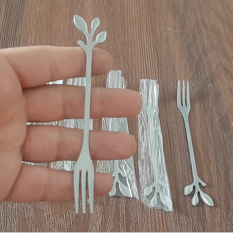 چنگال زیتون خوری فانتزی طرح برگ